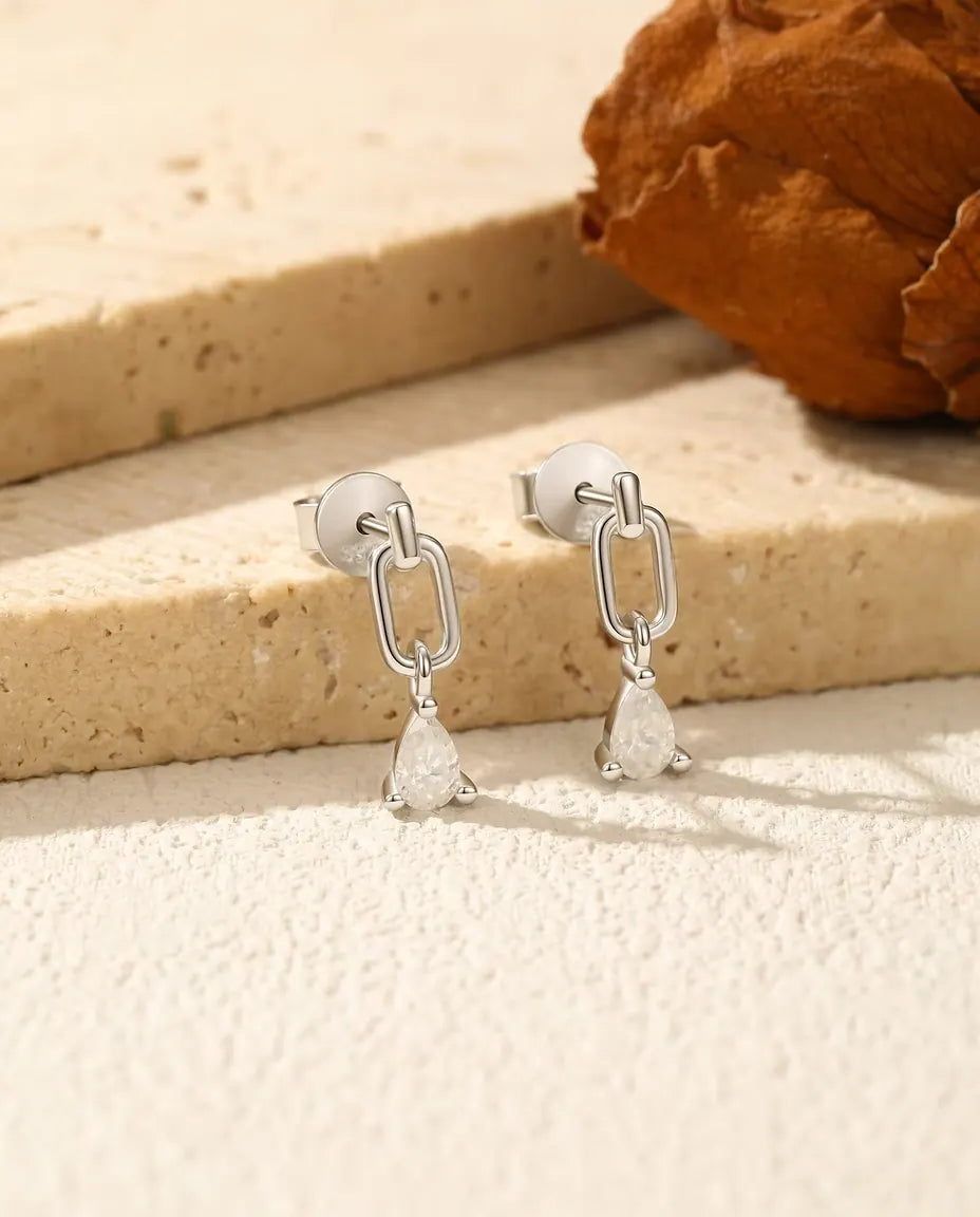 Orecchini Moissanite taglio goccia – maglia allungata e pietra da 0,35 ct colore D in argento 925, 14 mm di lunghezza